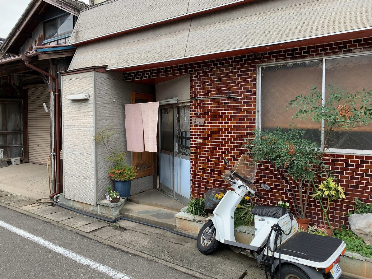 西蒲区漆山 ますや食堂 肉チャーハン