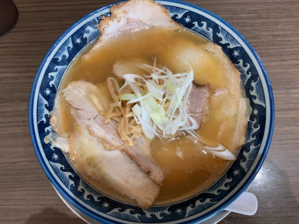 栄華楼 ちゃーしゅー麺