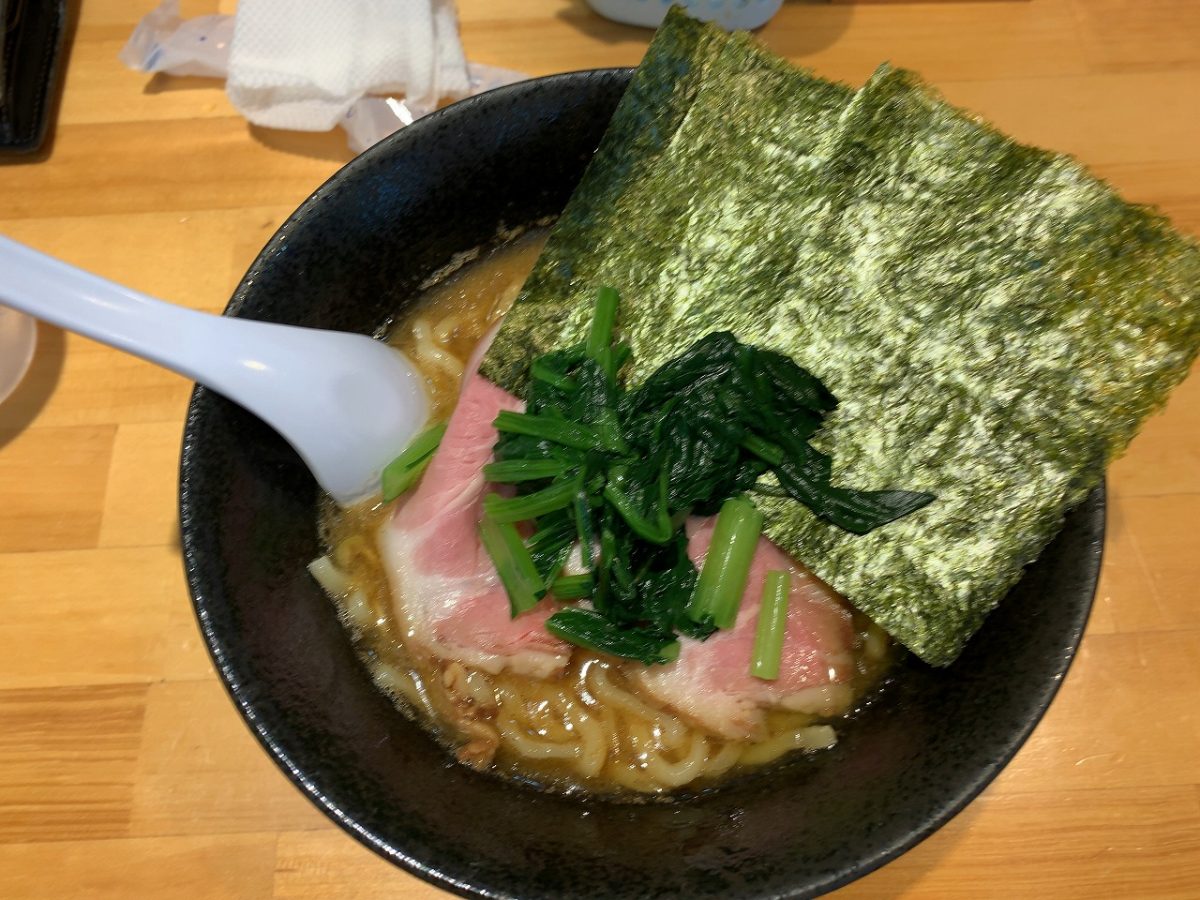 燕市YUKIで家系ラーメン