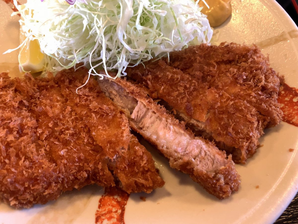 ジャンボ肩ロースカツ定食