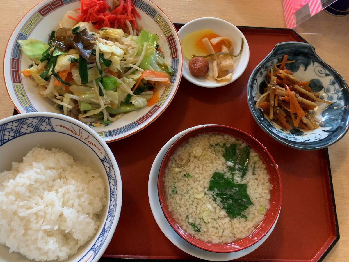 野菜炒め定食 大むら食堂