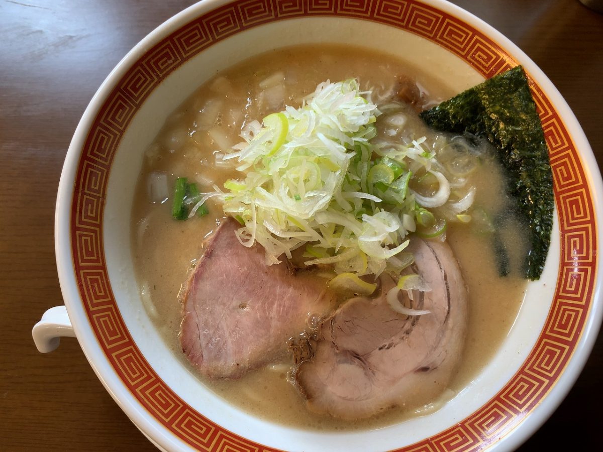 今日は新潟市江南区に有るラーメン屋「モン吉」さんのモン吉の「冬季限定味噌ジャンキー」が2月一杯で終了との事で行って来ました。