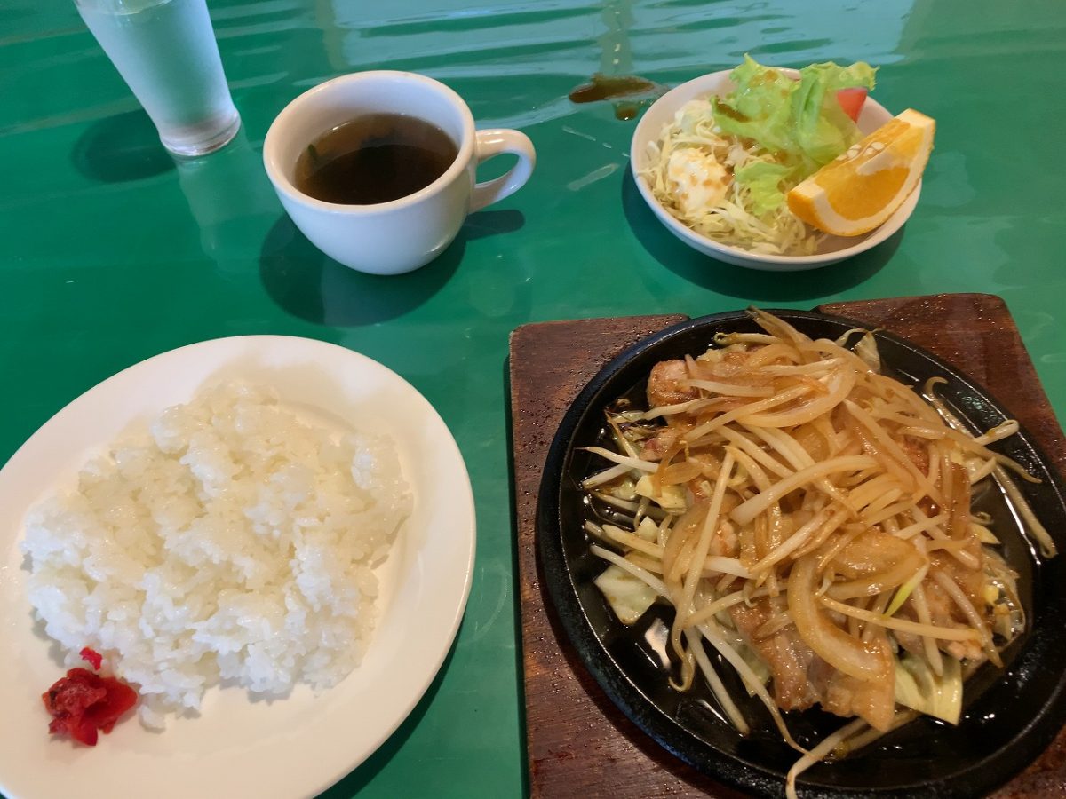 大阪屋のしょうが焼き定食