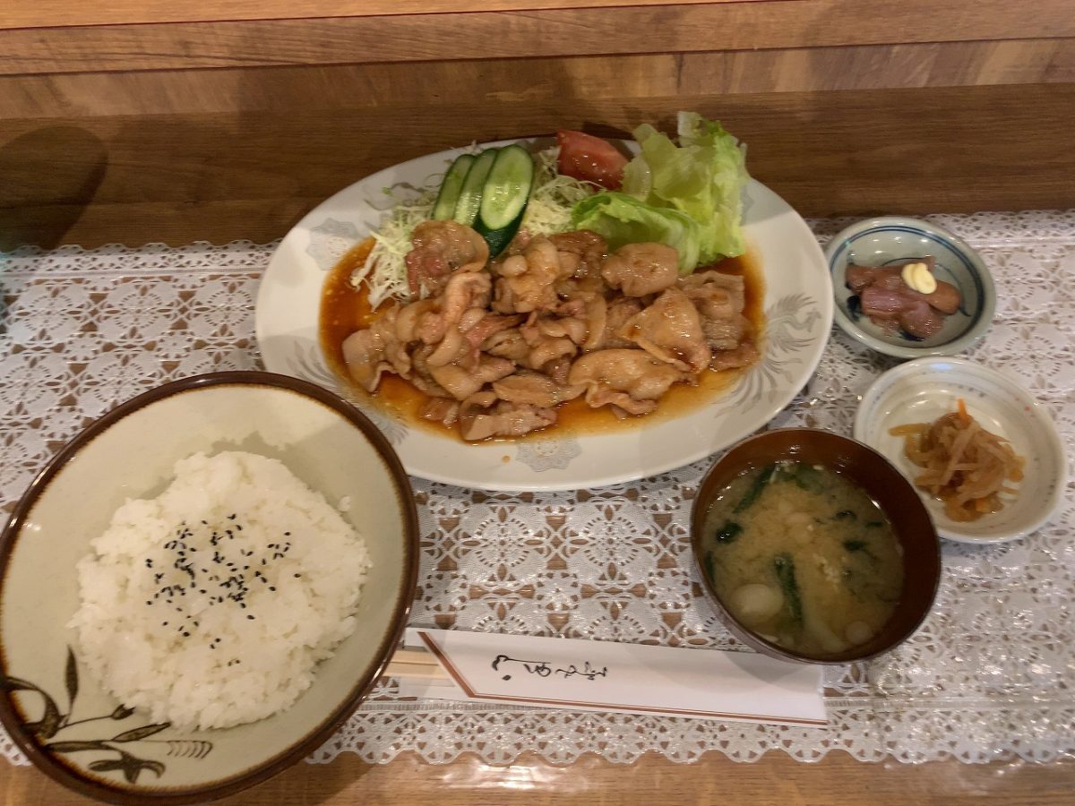 お食事処 山愛 焼肉定食