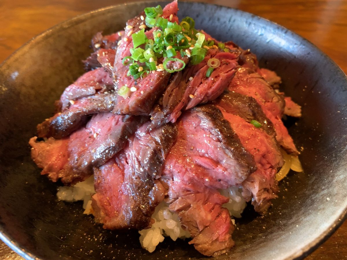 どんぶり専門店GiGi（ジジ） 特製ハラミ丼