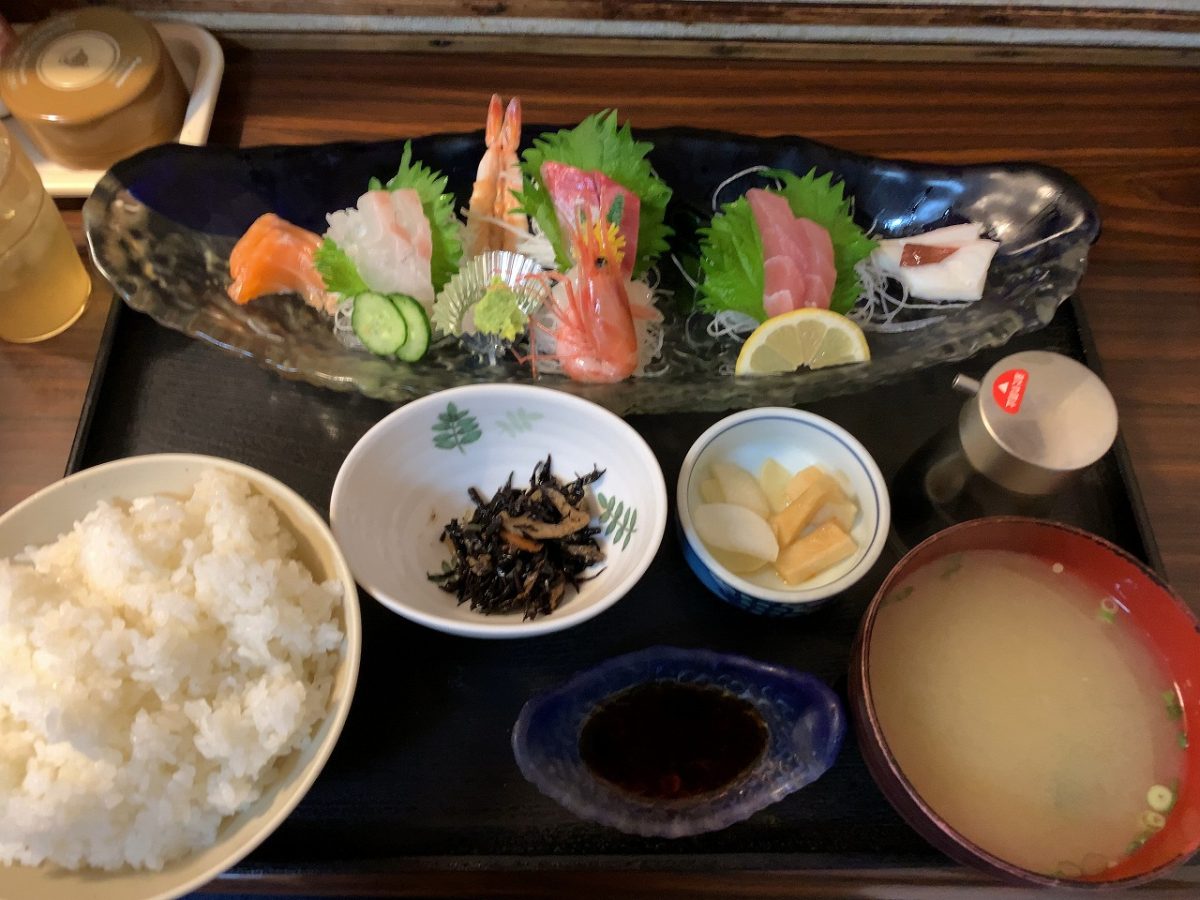 福泉の刺身定食