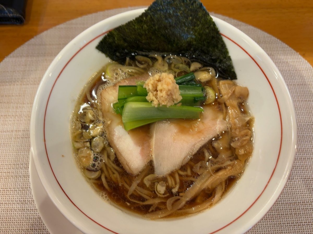 クボラボの生姜醤油そば