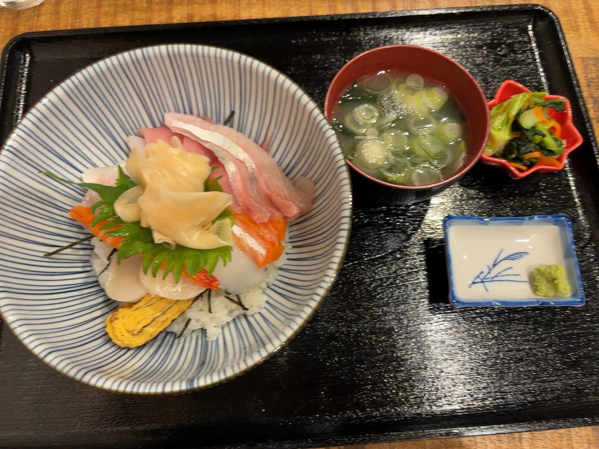 燕市宮町食堂 フードバンクつばめ