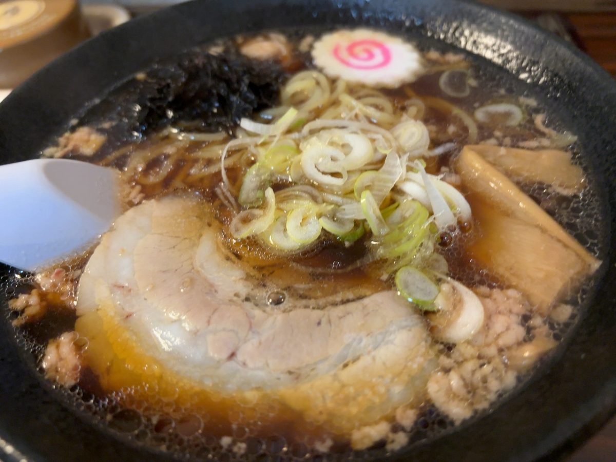 福泉のラーメン 830円。