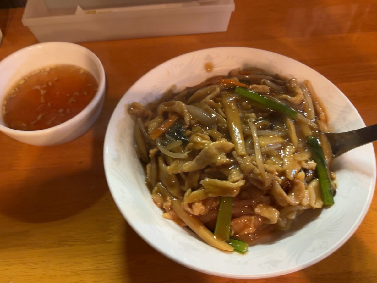 翔龍 燕市吉田 豚肉の細切りあんかけごはん