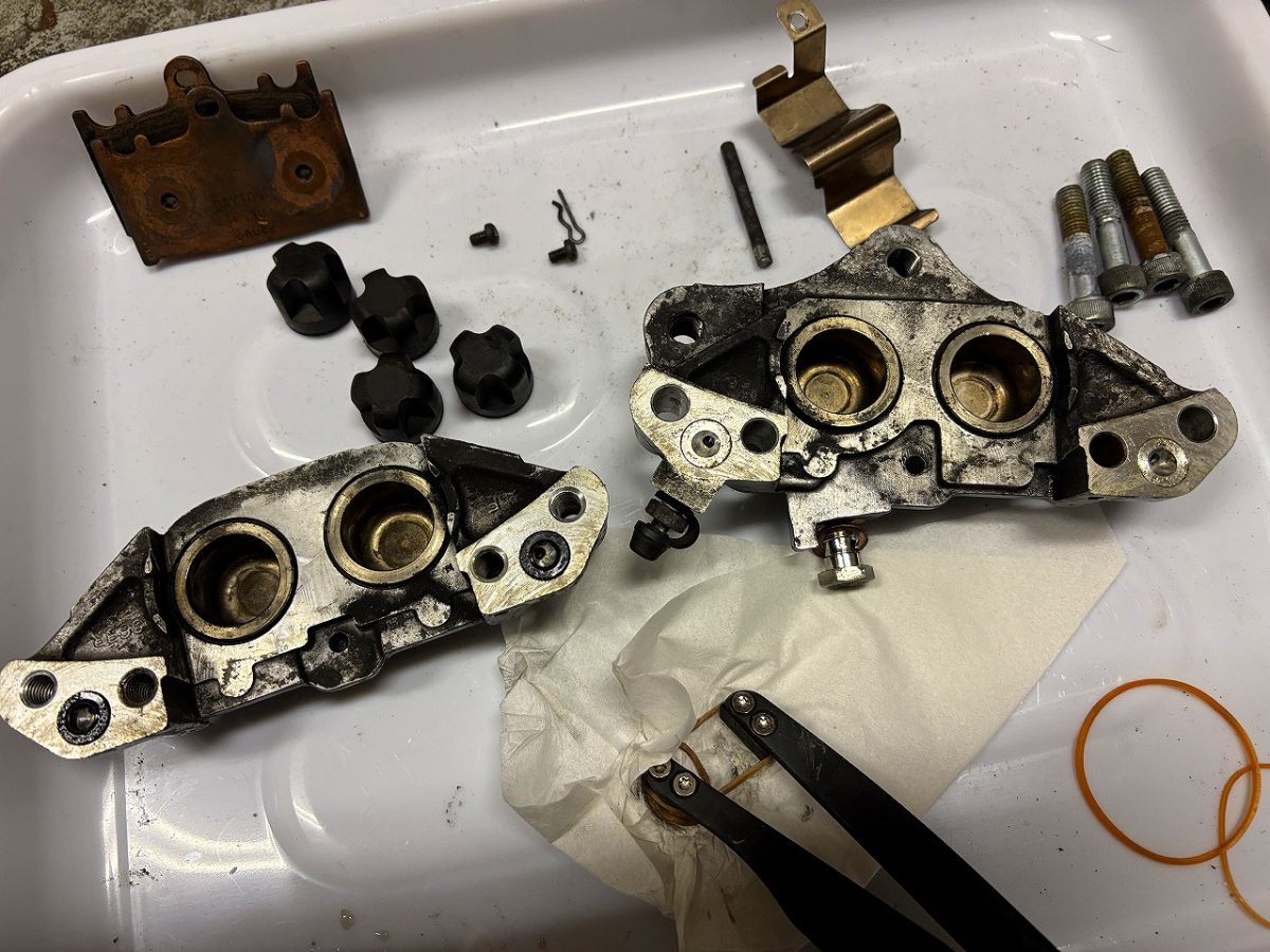 GPZ900R FブレーキOH