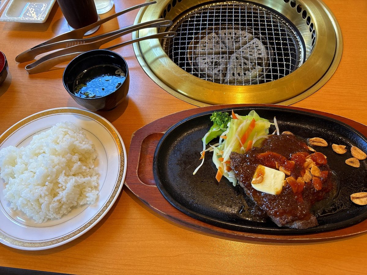 南大門のステーキランチ