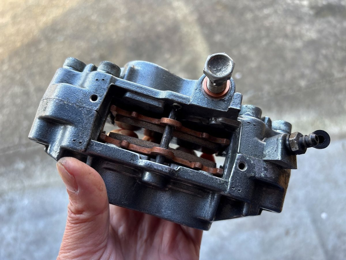 GPZ900R FブレーキOH後編