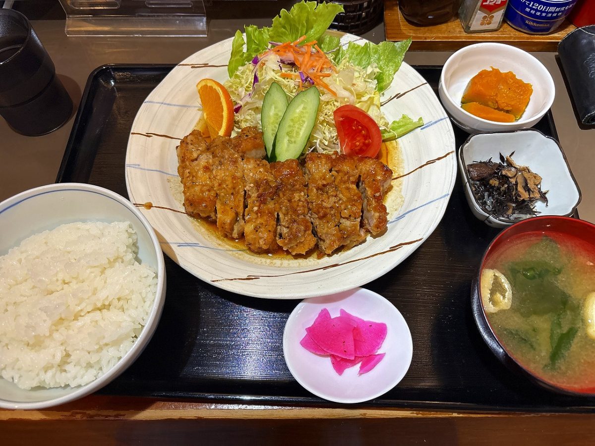 味処三和 ポークソテー定食