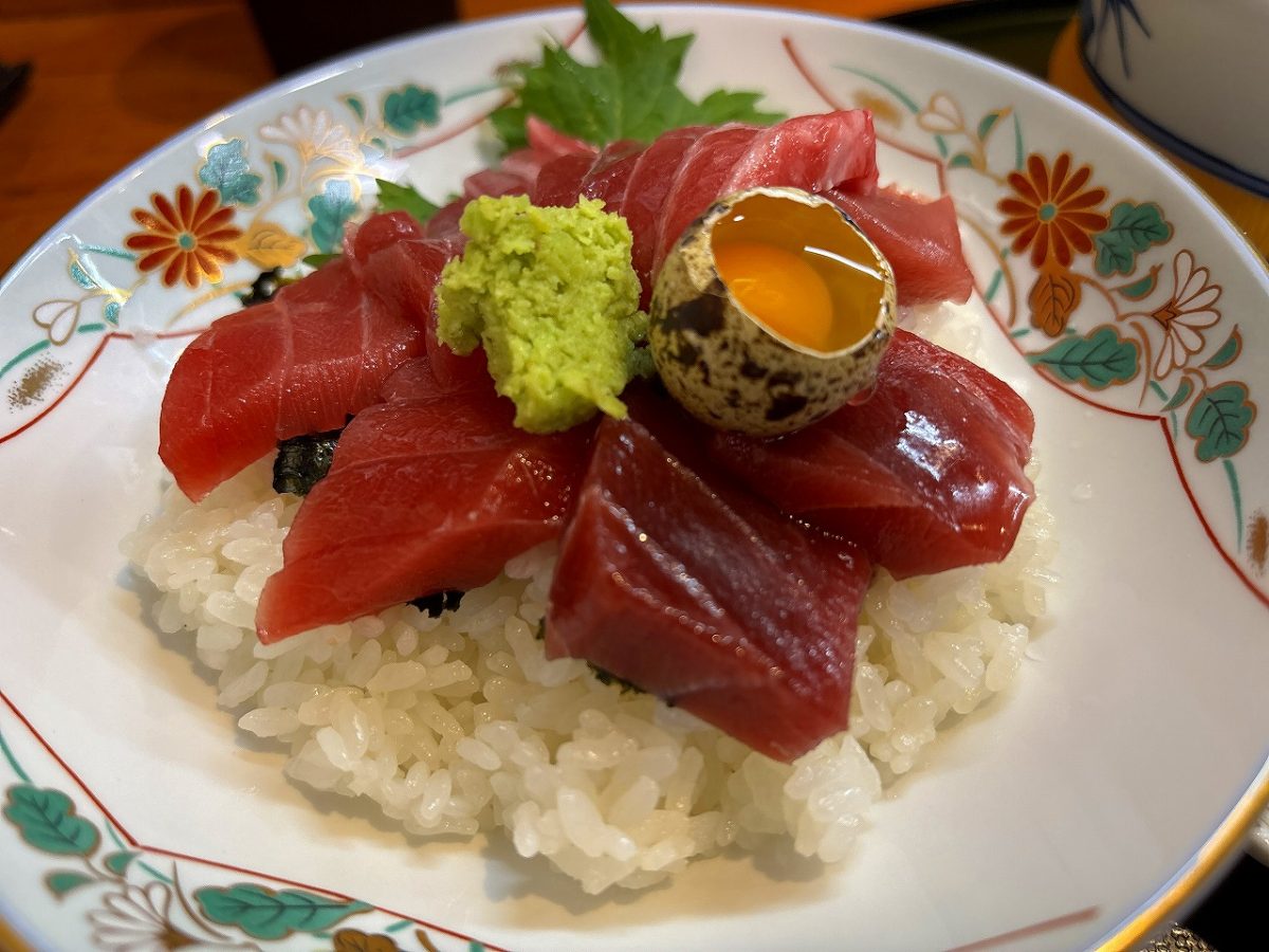 日の出 燕市 本マグロ丼セット