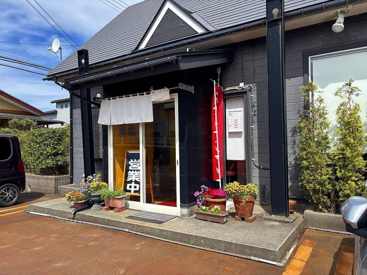 一品香燕店 つけめん半分