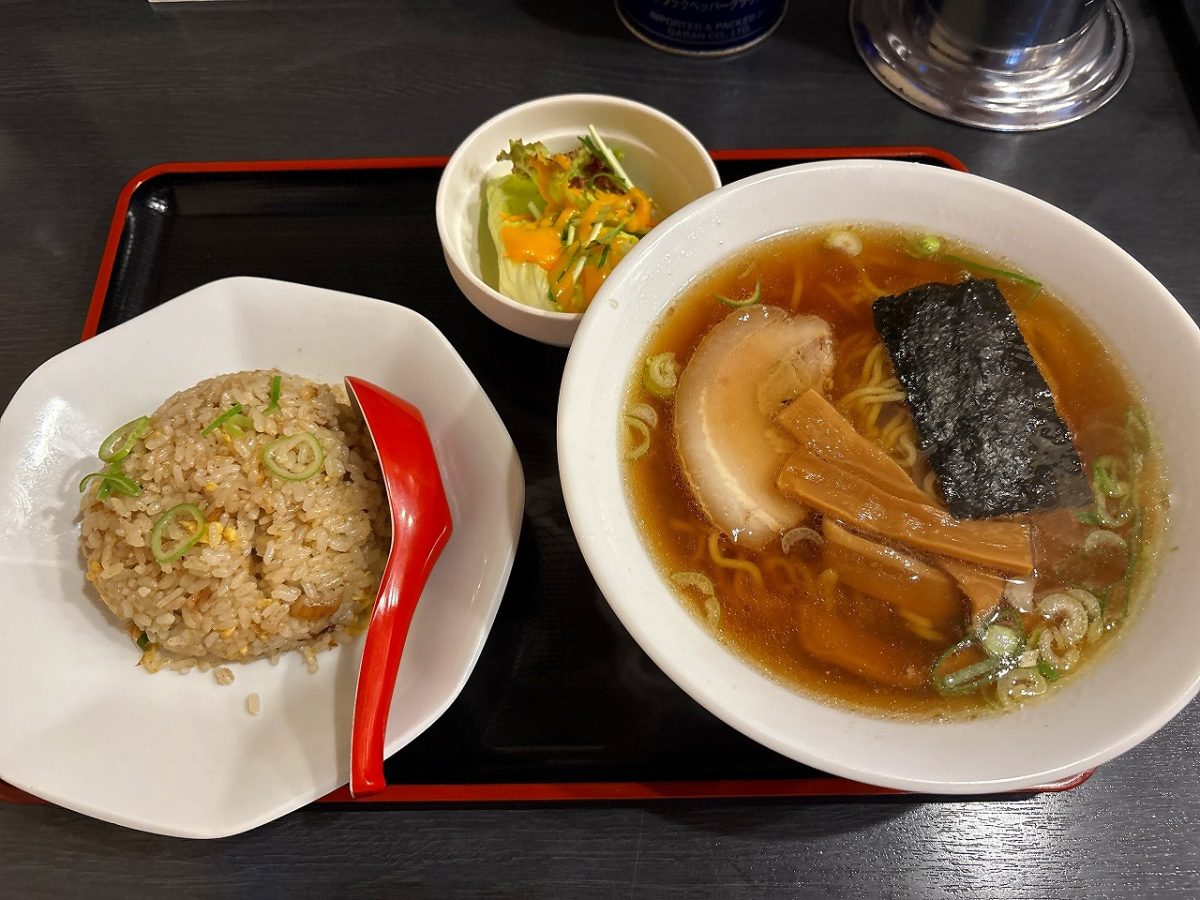 宝華食堂さんのAセット 醤油ラーメン