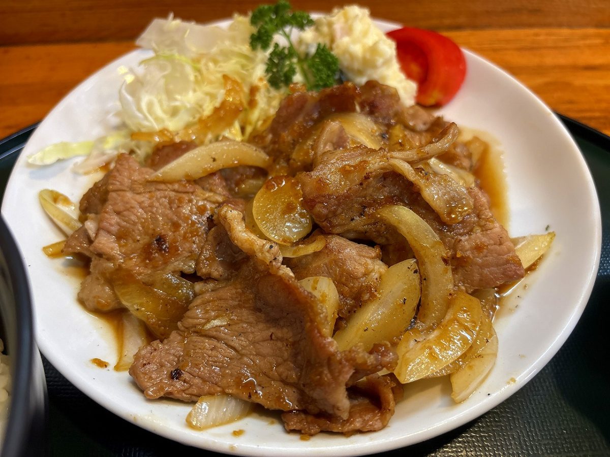 食事処日の出 生姜焼き定食