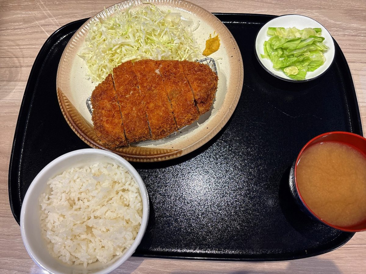 揚野勝三郎