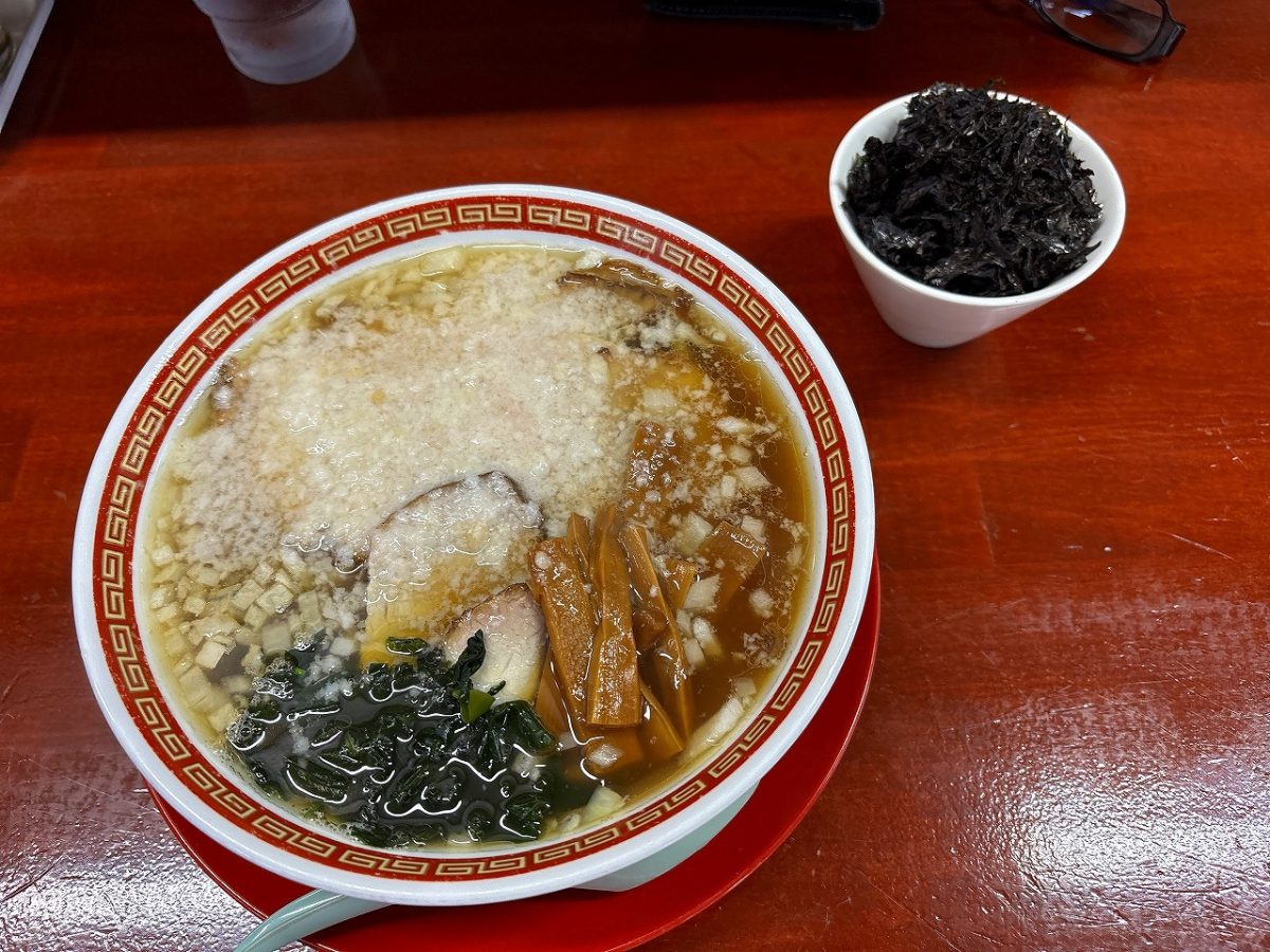 やすどん 岩海苔らーめん