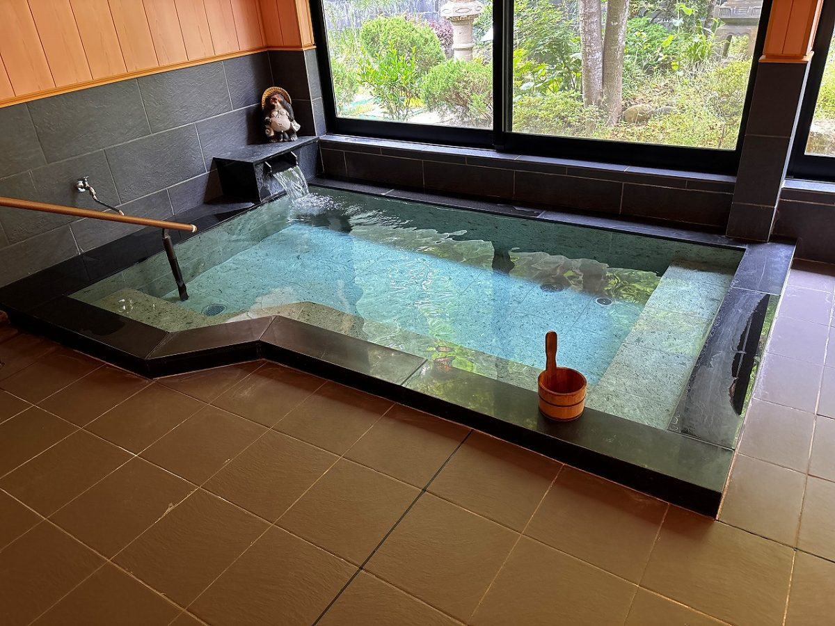 弥彦温泉 山本館